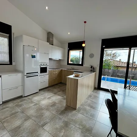 Sonnige Ferienvilla Medes Mar Holiday home